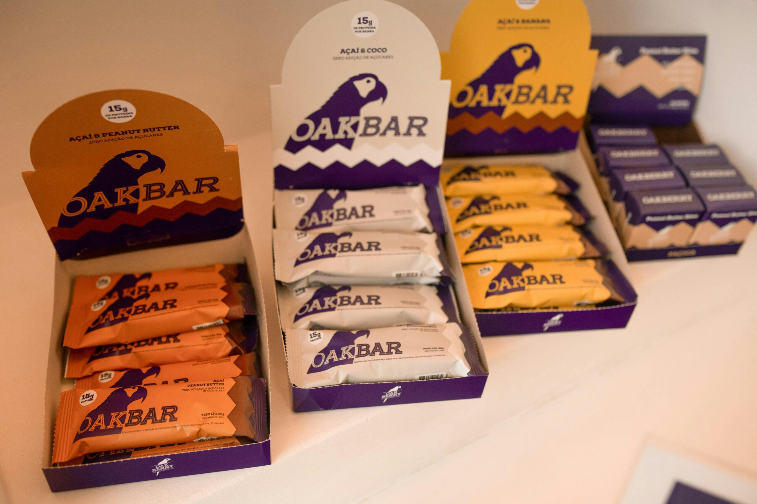 A table with displays of oakbars